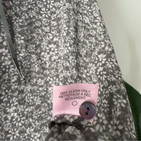 Calypso St. Barth 100% Silk Gray and white Blouse long sleeve sheer floral smock - Picture 9 of 11